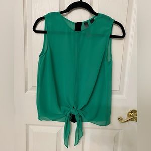 Green Sleeveless Blouse